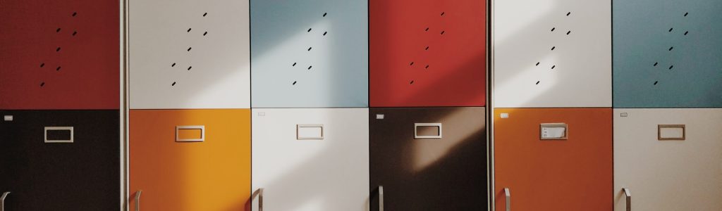 school lockers-moren-hsu-unsplash